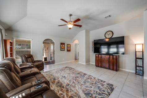 10419 Monicas Creek Schertz TX 78154