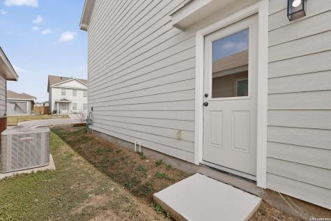 4140 Water Fall Cove San Antonio TX 78223