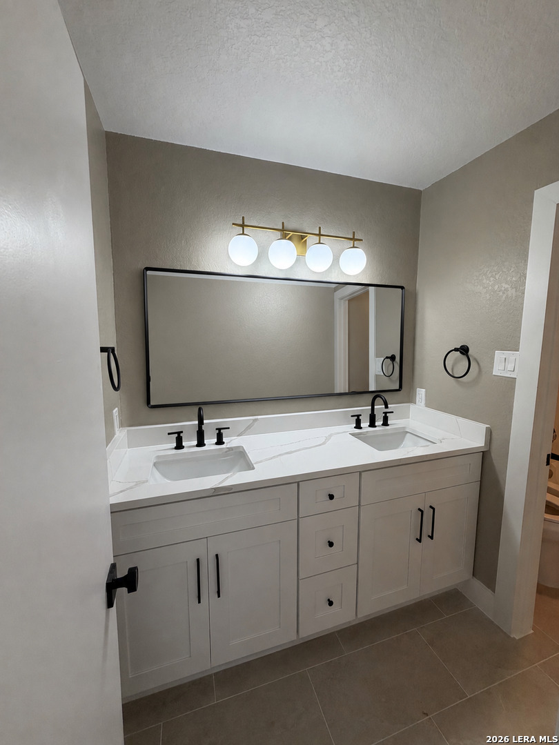 6418 Indian Run San Antonio TX 78233