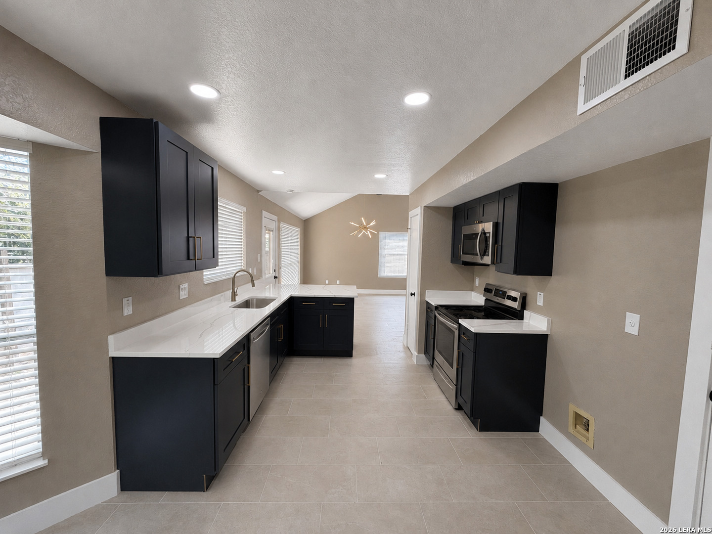 6418 Indian Run San Antonio TX 78233