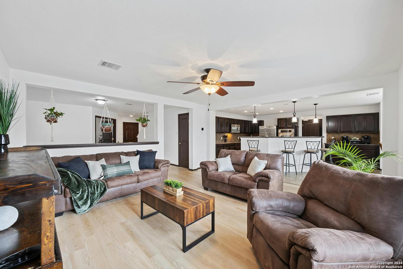 2102 Sydnee Drive Leander TX 78641