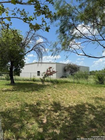 2542 Pena Carrizo Springs TX 78834