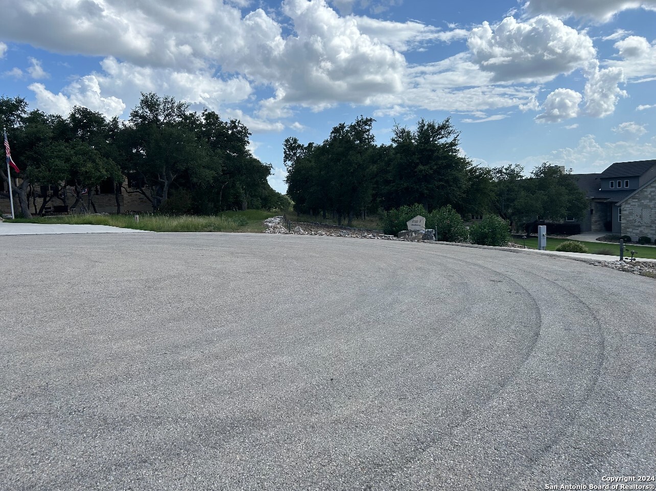 1728 Chardonnay New Braunfels TX 78132