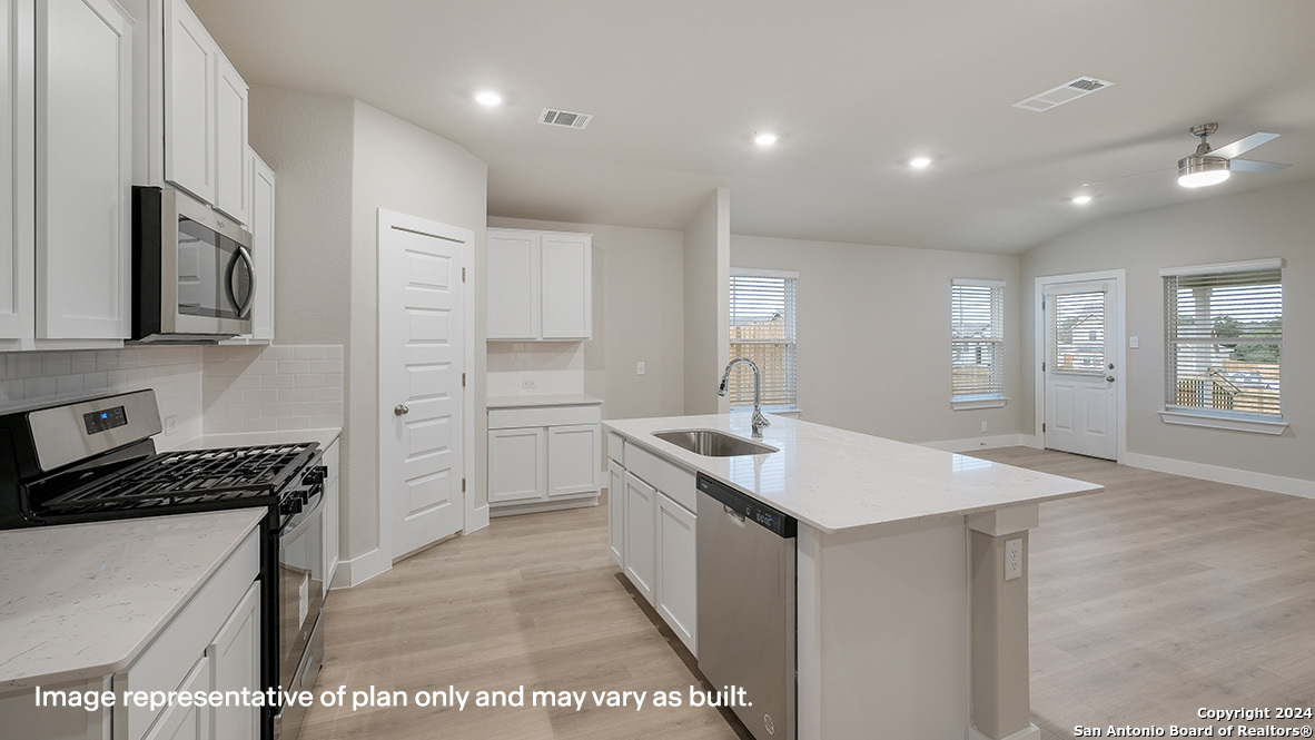 4724 Gypsum Falls San Antonio TX 78253