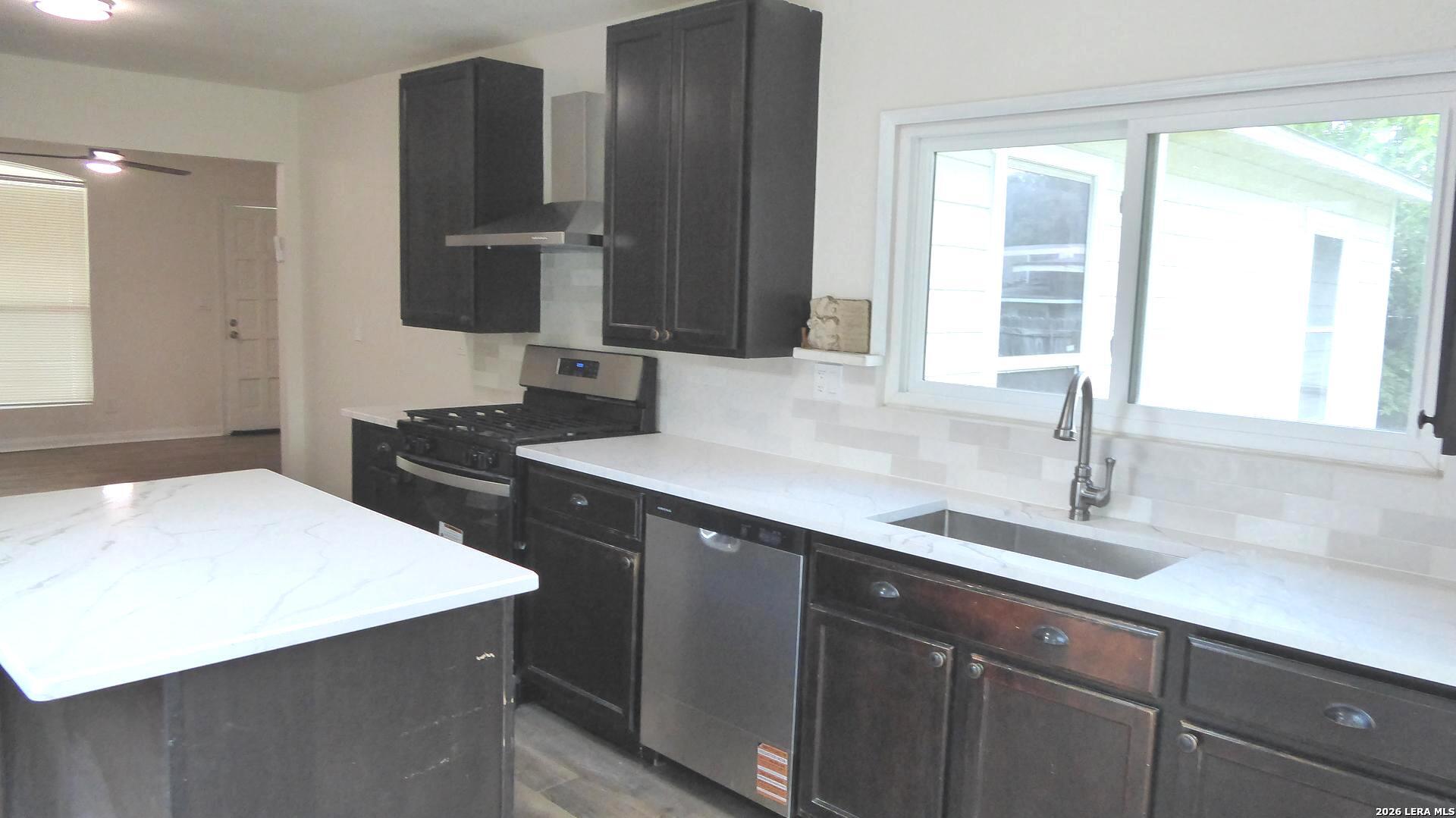 104 Dinn San Antonio TX 78218