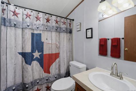 197 Lake View Drive Lakehills TX 78063