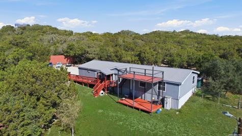 197 Lake View Drive Lakehills TX 78063
