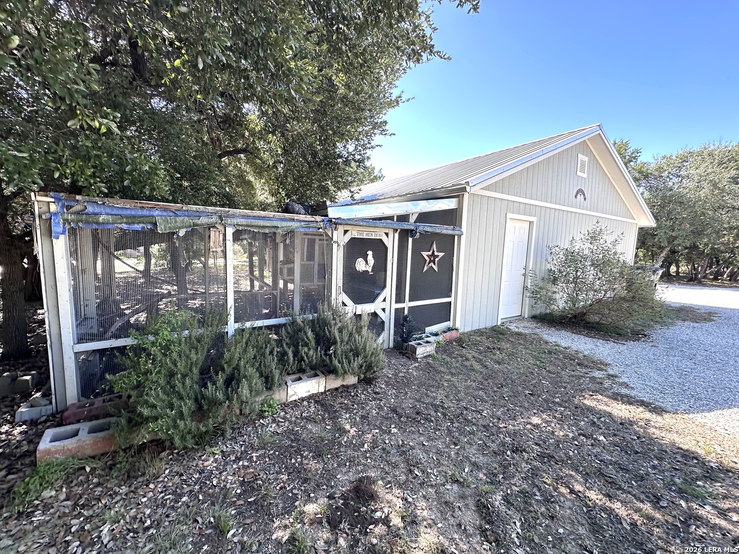 870 Spur Road Lakehills TX 78063