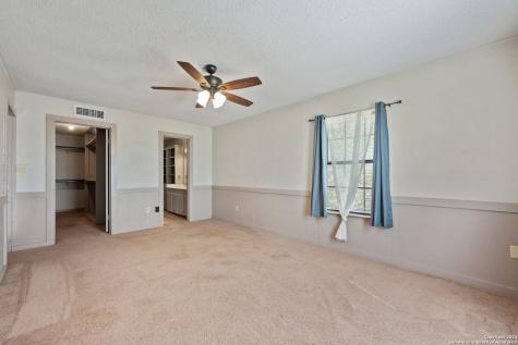 795 S State Highway 16 Jourdanton TX 78026