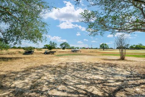795 S State Highway 16 Jourdanton TX 78026