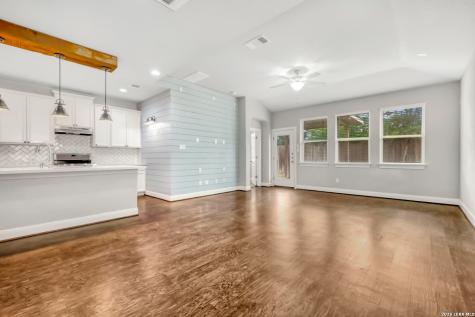 1739 Finland Palm San Antonio TX 78251