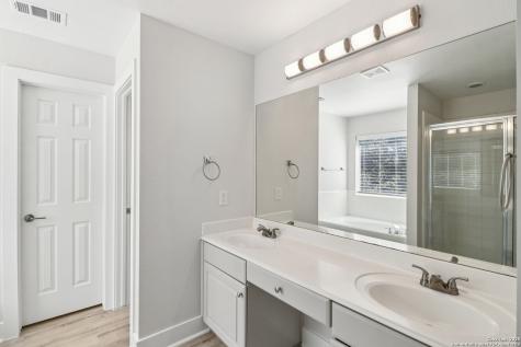 23607 Silver Creek San Antonio TX 78260