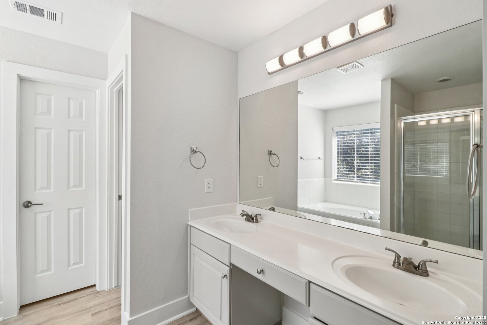 23607 Silver Creek San Antonio TX 78260
