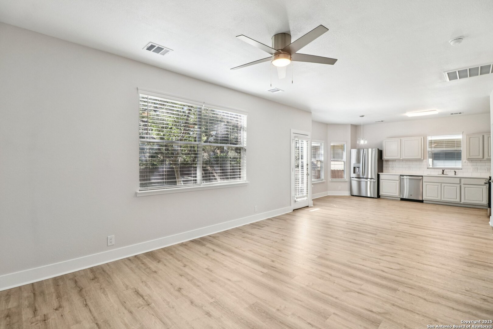 23607 Silver Creek San Antonio TX 78260