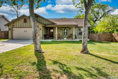 1004 Railroad Street Floresville TX 78114