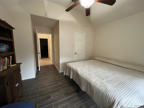 8707 Sarasota Woods San Antonio TX 78250