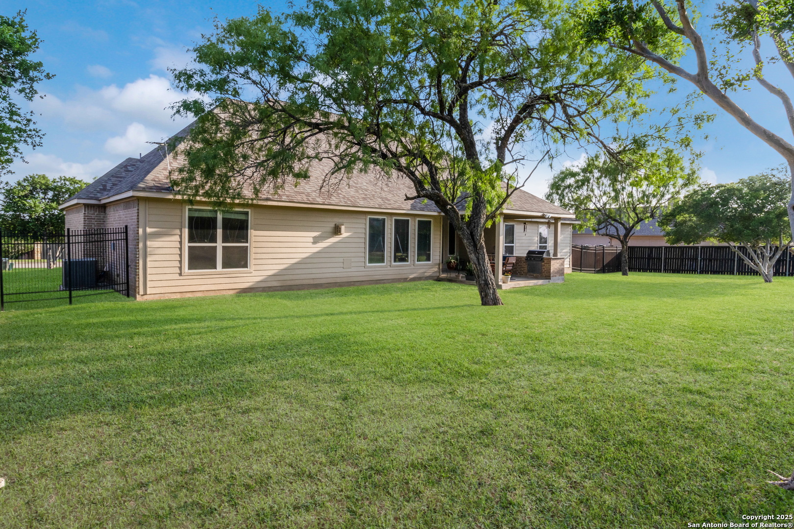 364 Stone Trail Castroville TX 78009