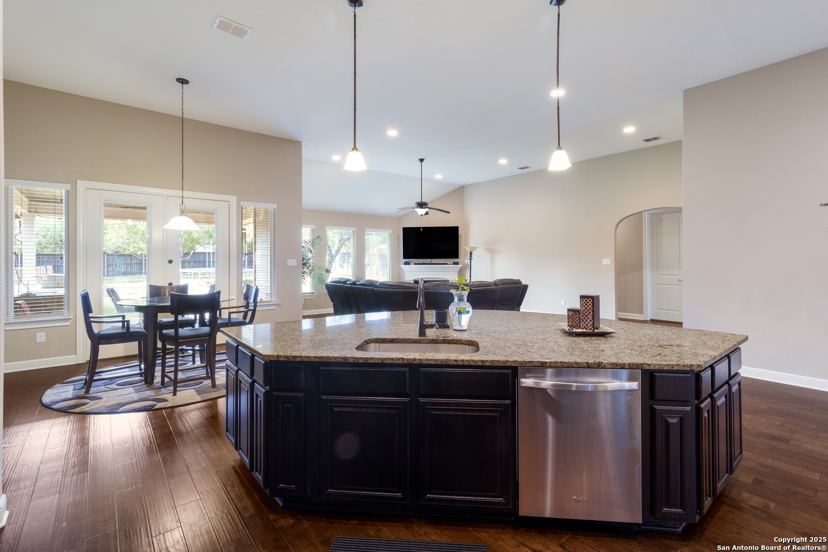 364 Stone Trail Castroville TX 78009