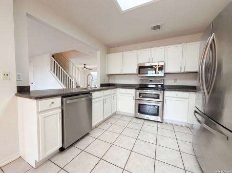 18625 Wooded Creek San Antonio TX 78259