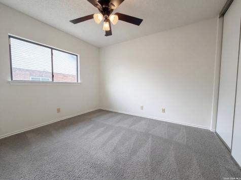 18625 Wooded Creek San Antonio TX 78259
