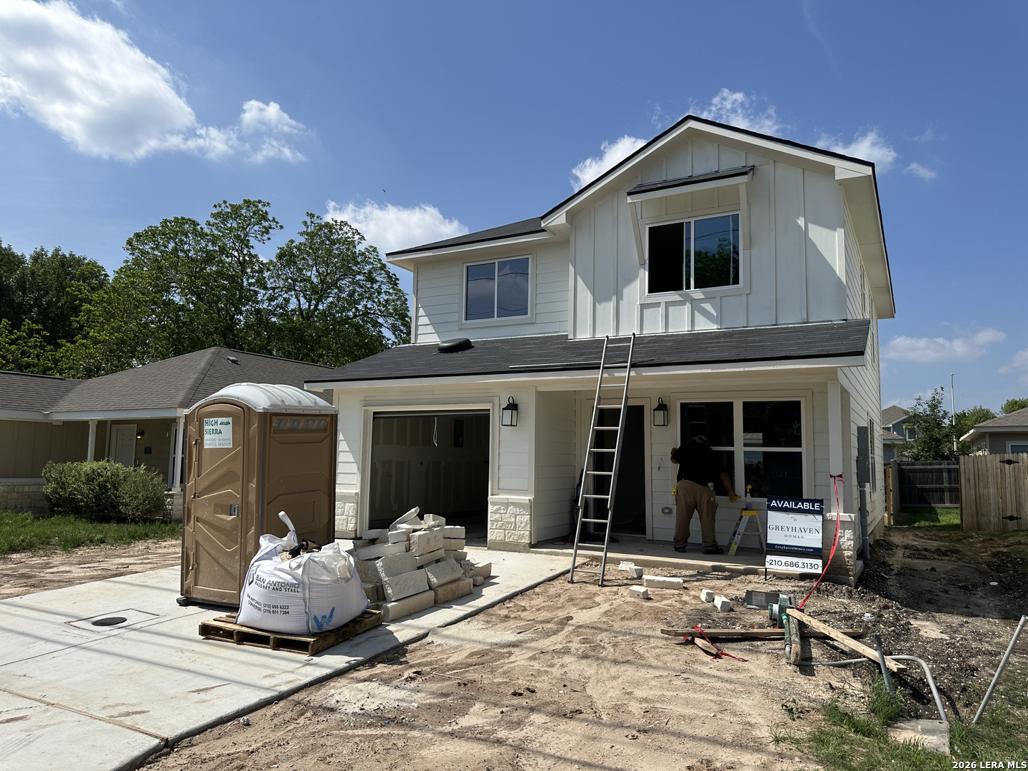 304 W Martindale Seguin TX 78155
