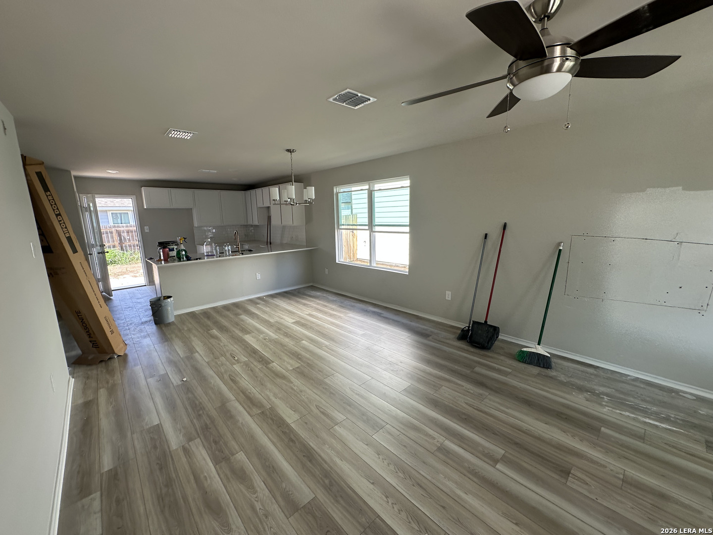 304 W Martindale Seguin TX 78155