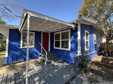 112 Avenue B Converse TX 78109