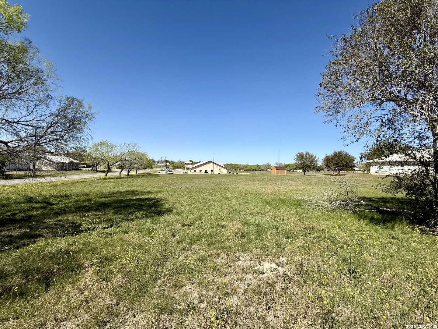 103 E Crews Karnes City TX 78118