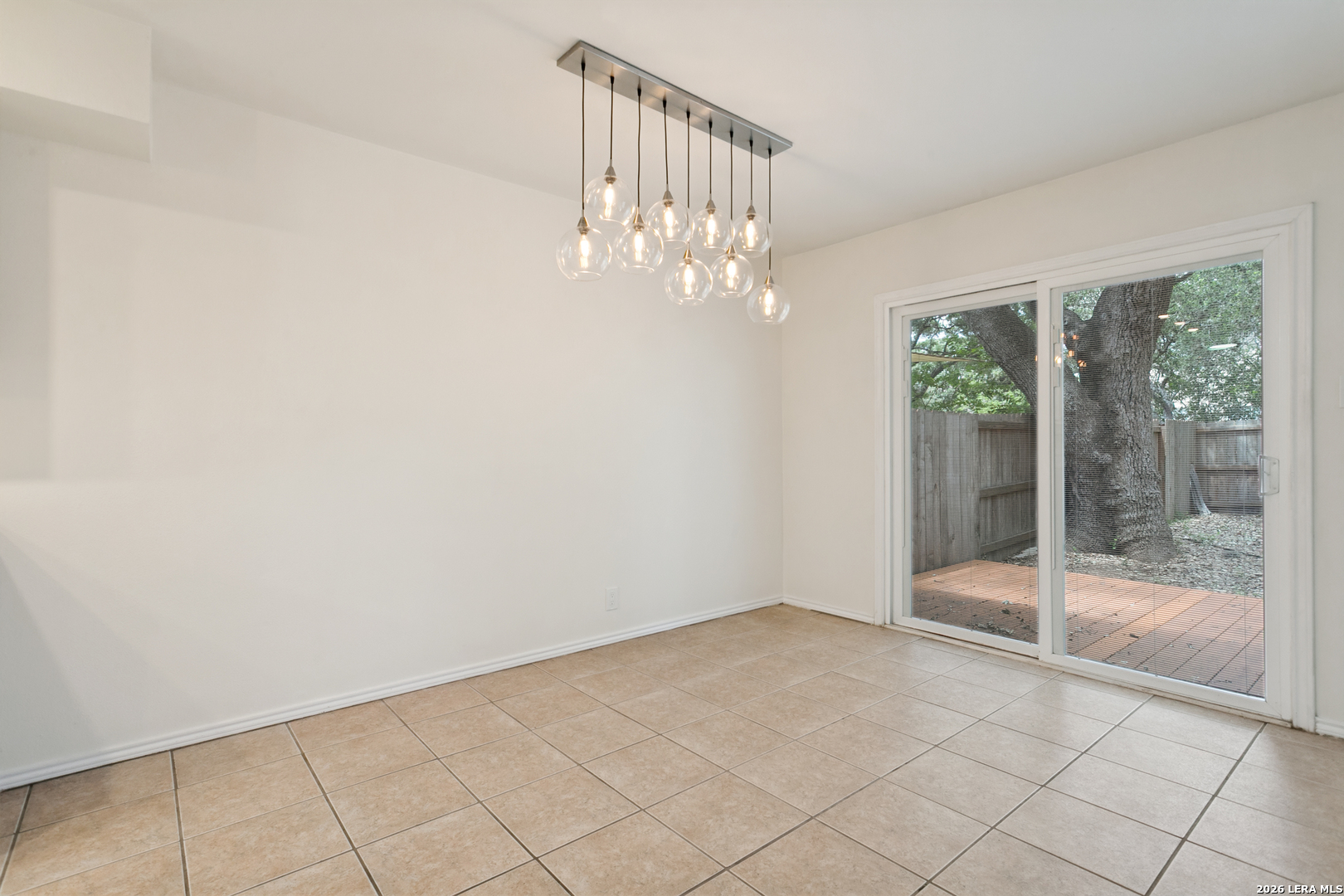 6015 Loch Maree San Antonio TX 78240