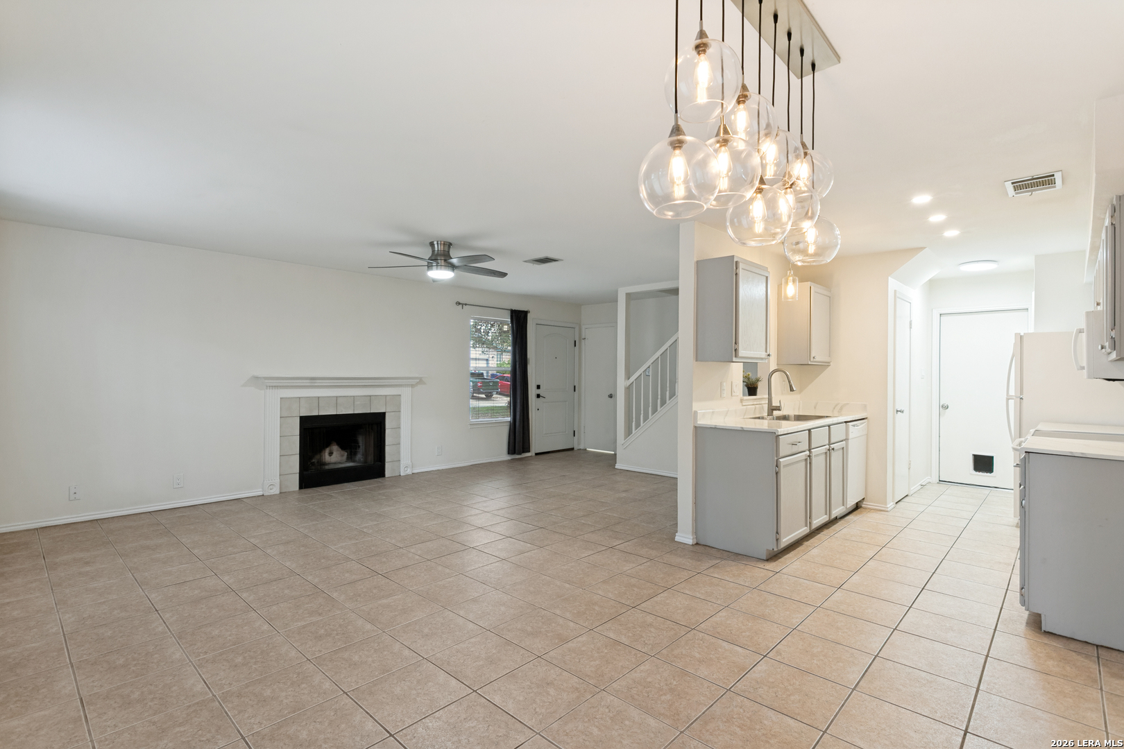 6015 Loch Maree San Antonio TX 78240