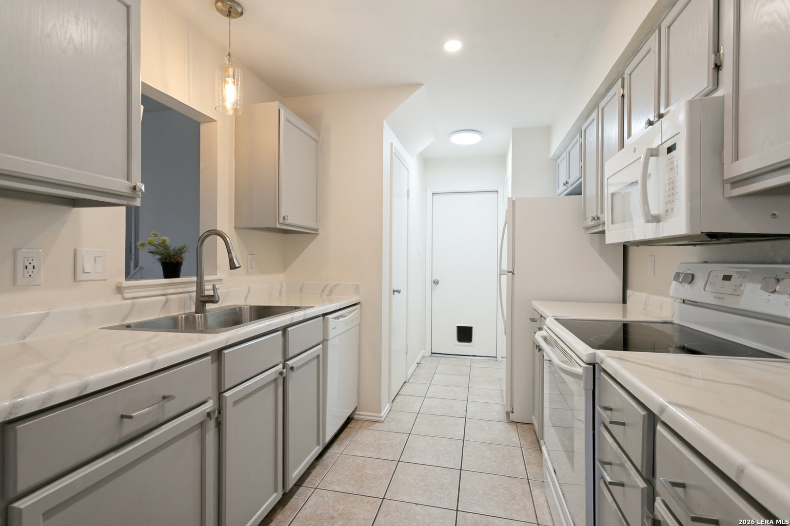 6015 Loch Maree San Antonio TX 78240