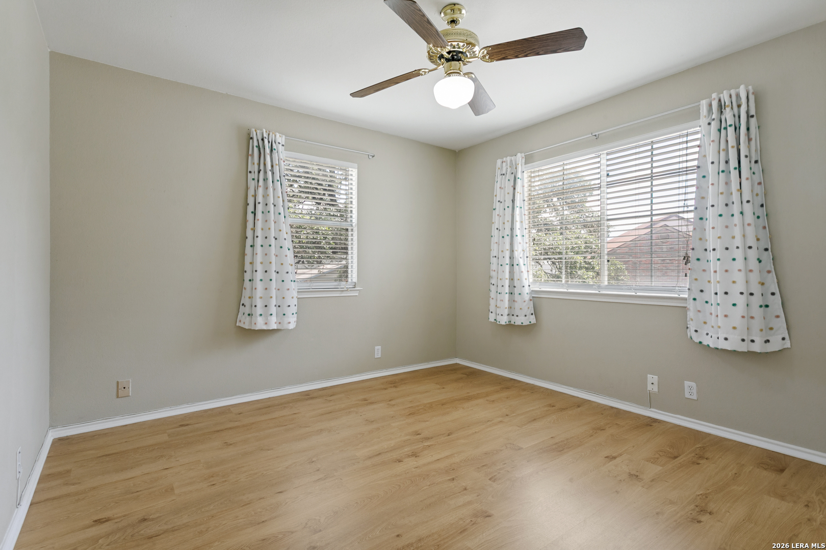 6015 Loch Maree San Antonio TX 78240
