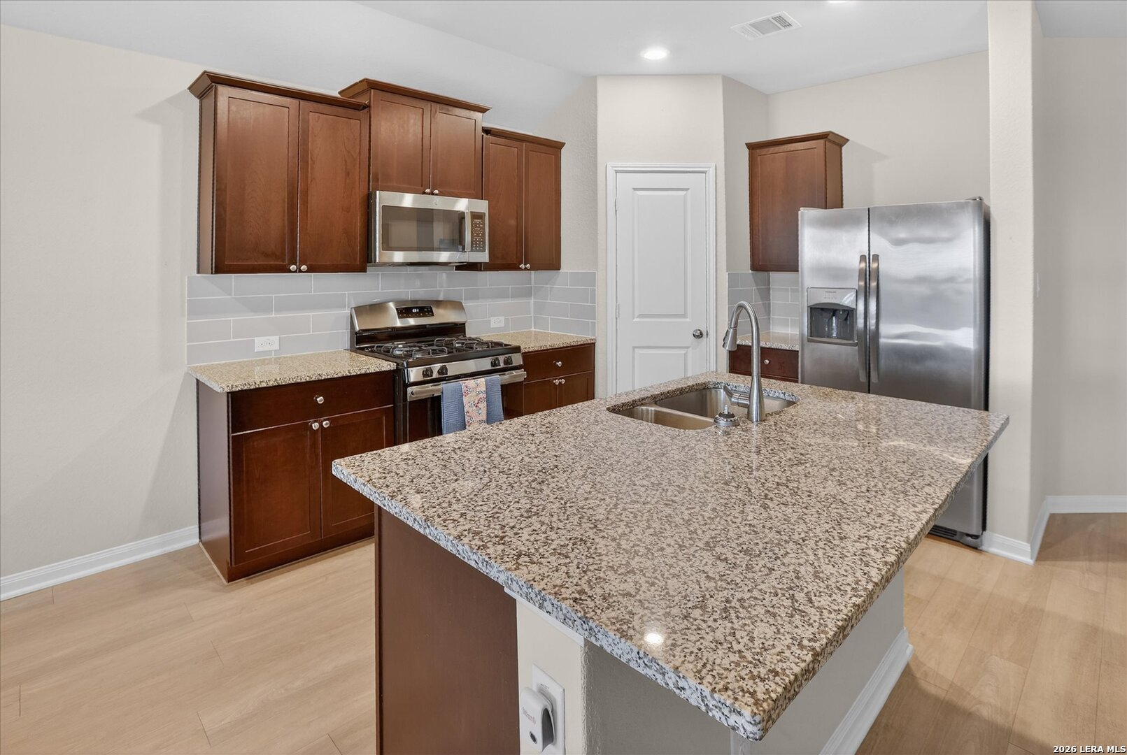 1051 Raceland San Antonio TX 78245