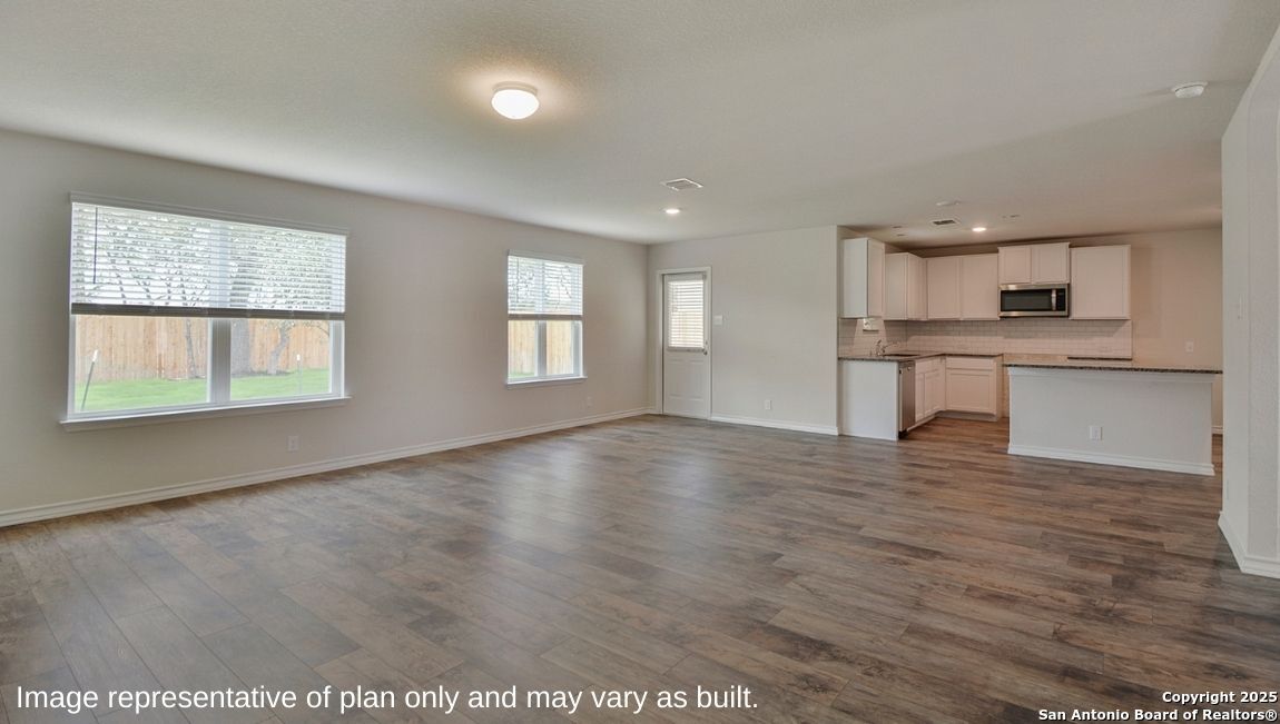 5719 Gray Moore San Antonio TX 78245