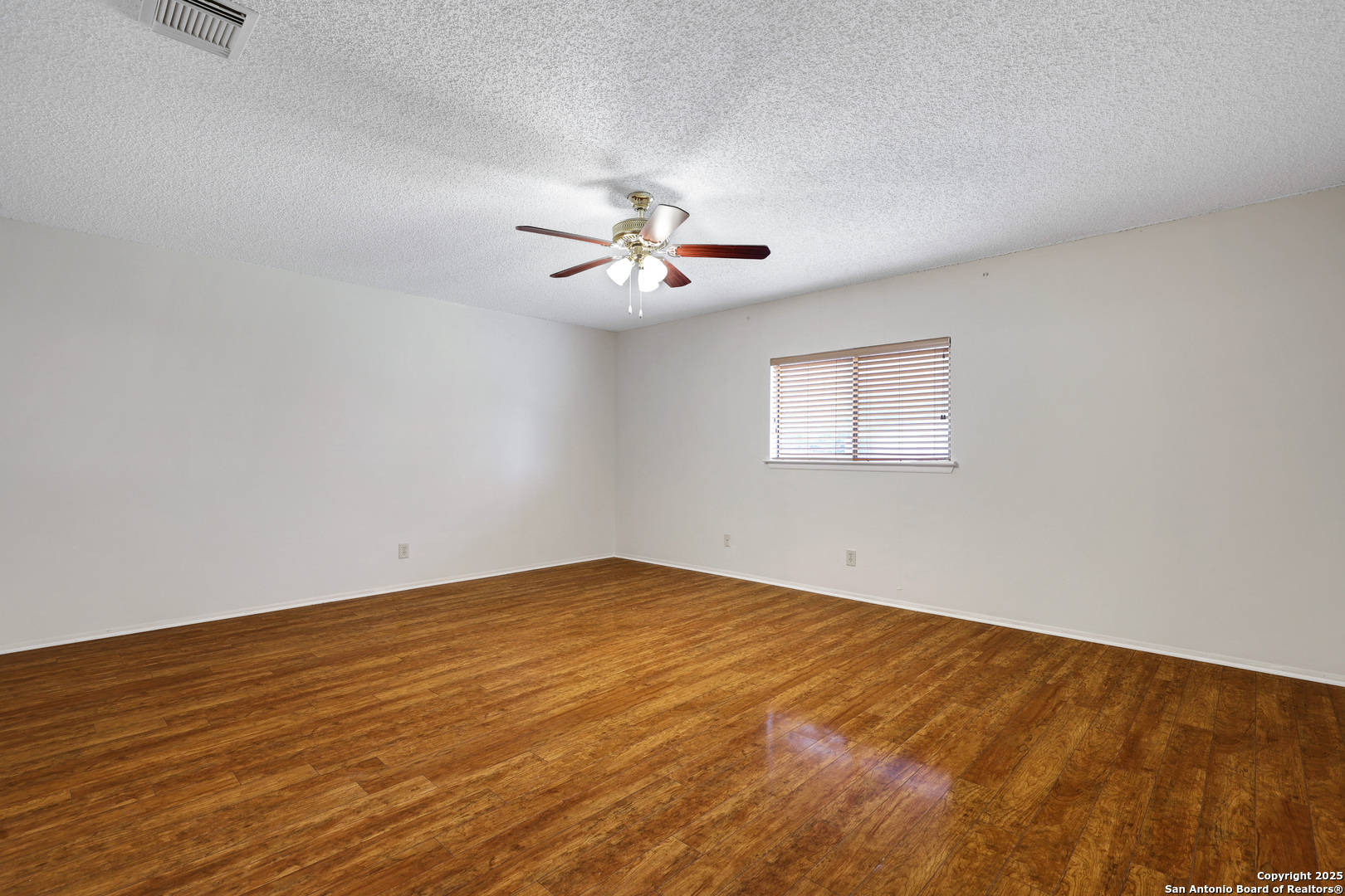 8131 Bent Meadow Converse TX 78109
