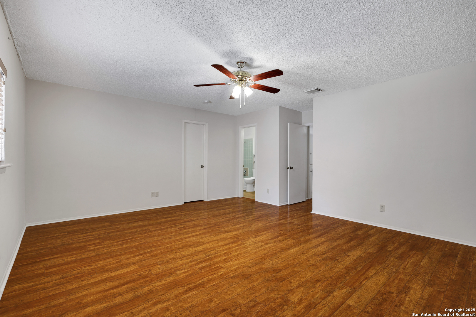 8131 Bent Meadow Converse TX 78109