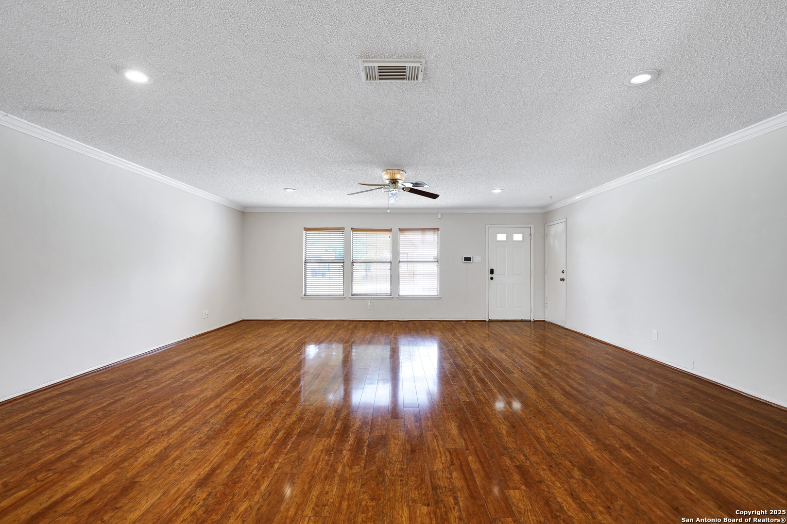 8131 Bent Meadow Converse TX 78109