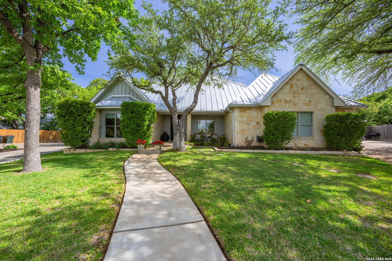 2146 Stone Gate Fredericksburg TX 78624