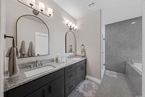 2146 Stone Gate Fredericksburg TX 78624