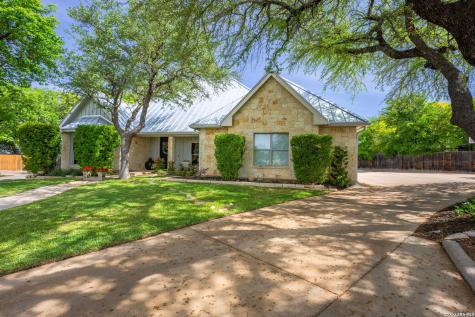 2146 Stone Gate Fredericksburg TX 78624