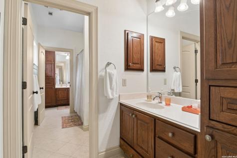 4 Cobham San Antonio TX 78218