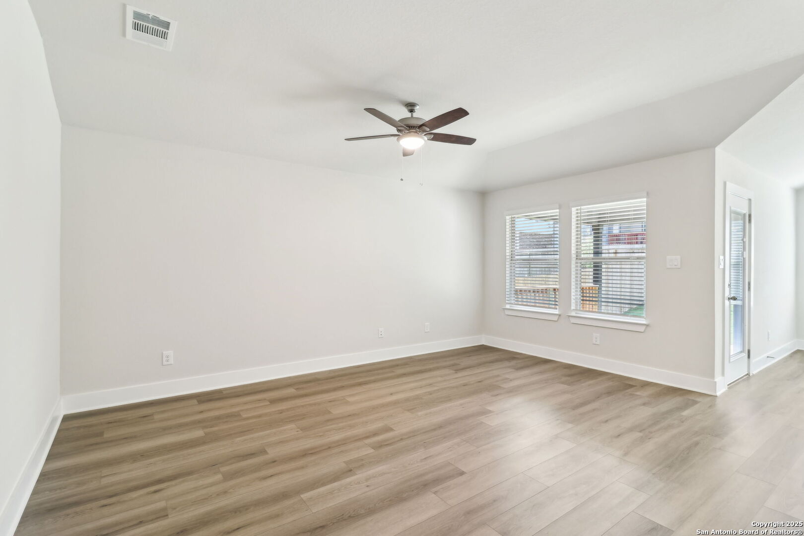 6318 Comanche Coyote San Antonio TX 78233