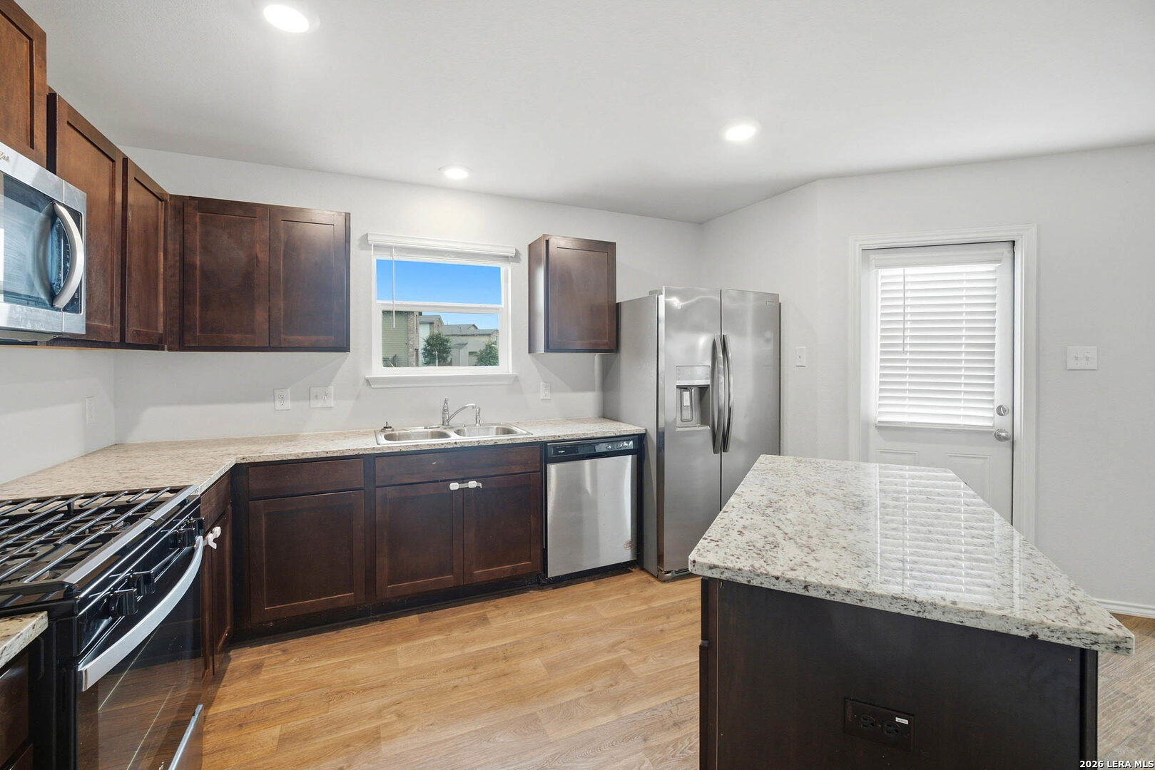 6422 Vivaldi Isle San Antonio TX 78252