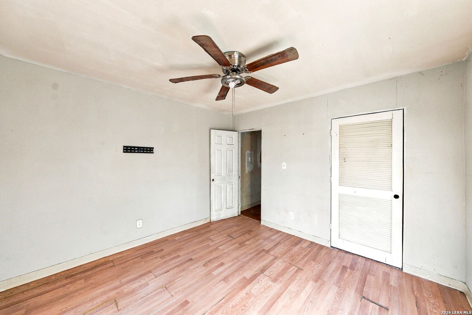 217 W Benbo Street Seguin TX 78155