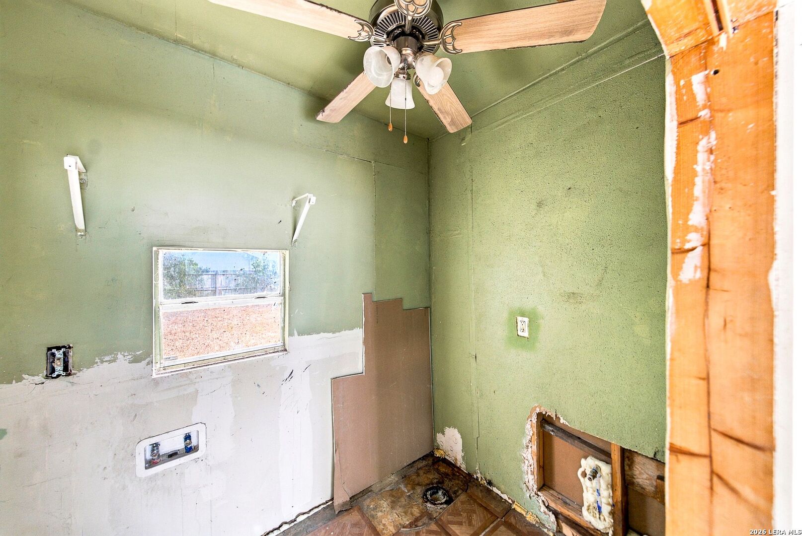 217 W Benbo Street Seguin TX 78155