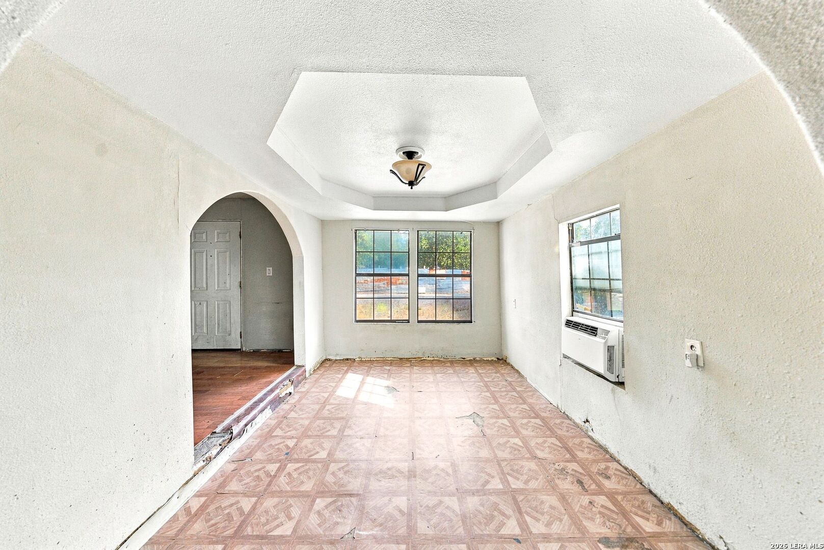 217 W Benbo Street Seguin TX 78155