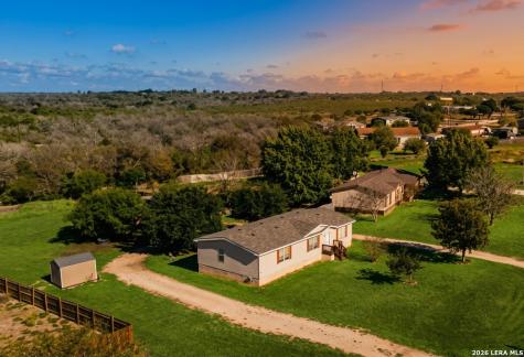 153 Davie Marion TX 78124