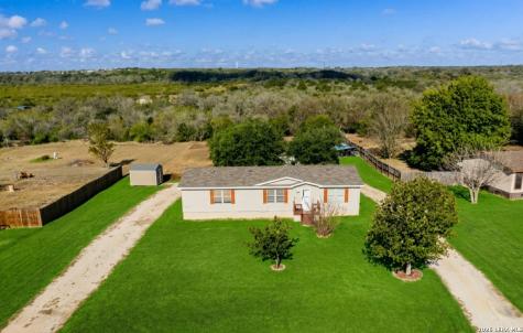 153 Davie Marion TX 78124