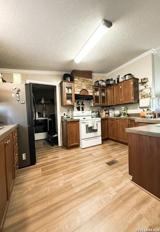 153 Davie Marion TX 78124