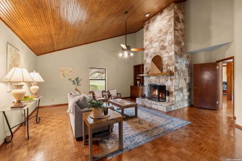 8463 Barron San Antonio TX 78240